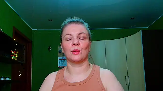 VeronikawGold online show from 06-14-26, 07:27