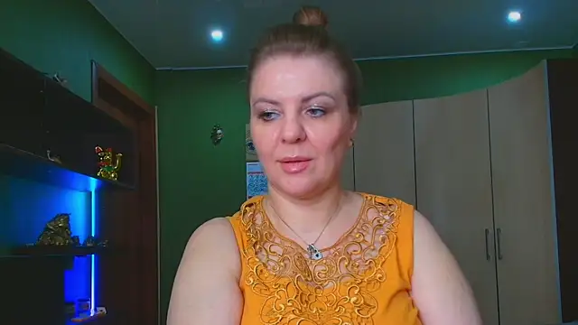 VeronikawGold online show from 06-25-26, 05:45
