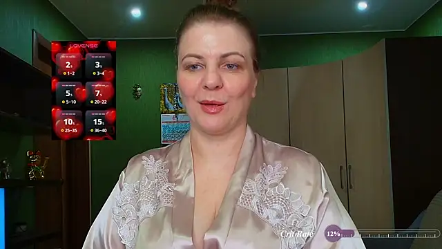 Snapshot of VeronikawGold chatting on 07-23-26, 08:18 VeronikawGold online show from 07-23-26, 08:18