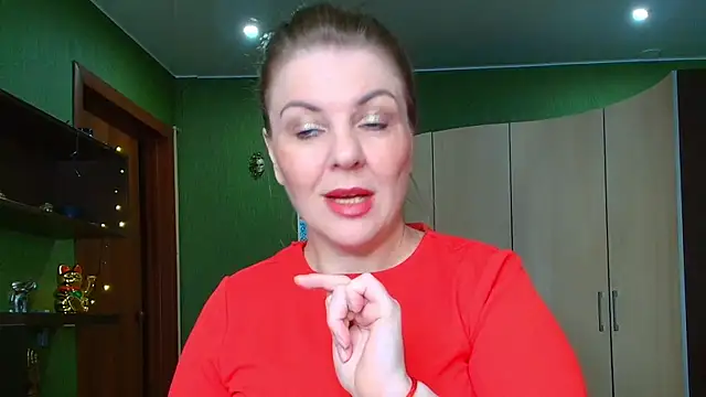 Snapshot of VeronikawGold chatting on 07-29-26, 07:01 VeronikawGold online show from 07-29-26, 07:01