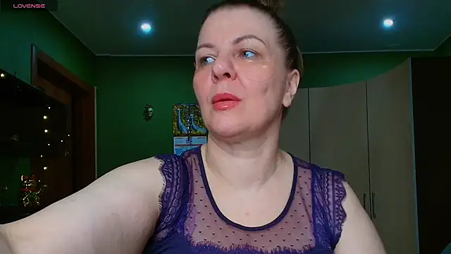 Snapshot of VeronikawGold chatting on 07-30-26, 07:02 VeronikawGold online show from 07-30-26, 07:02