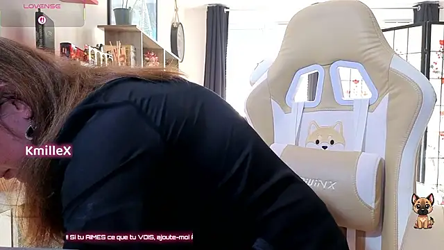 Snapshot of KmilleX chatting on 02-25-26, 08:02 KmilleX online show from 02-25-26, 08:02