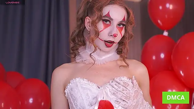 Snapshot of CuteJane_ chatting on 10-31-25, 03:35 CuteJane online show from 10-31-25, 03:35