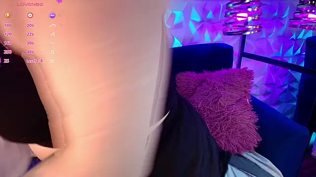 Snapshot of missa_motato chatting on 09-24-25, 11:24 missa motato online show from 09-24-25, 11:24