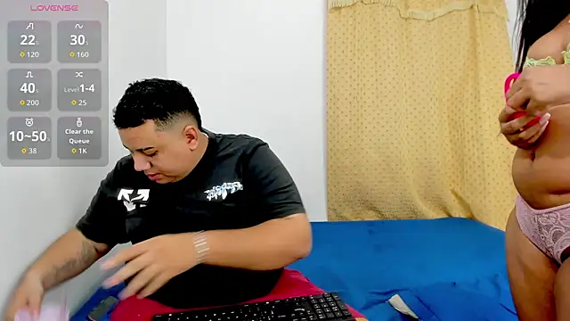 Snapshot of MICHAEL_AND_SHARON chatting on 02-14-26, 12:51 MICHAEL AND SHARON online show from 02-14-26, 12:51