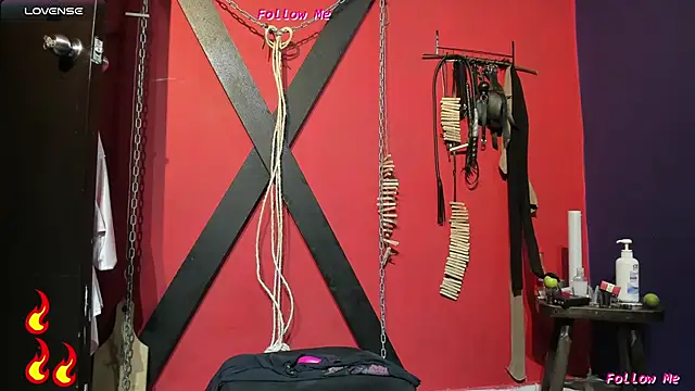 Snapshot of BDSM_SUBMISSION3 chatting on 03-15-25, 01:41 BDSM SUBMISSION3 online show from 03-15-25, 01:41