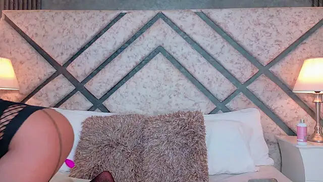 Elektra MIller  online show from 03-11-25, 02:51