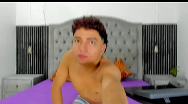 CamilowhiteS online show from 02-26-25, 07:27