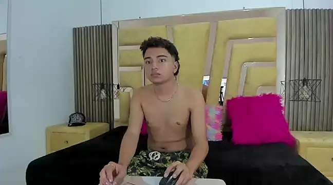 CamilowhiteS online show from 02-27-25, 10:42