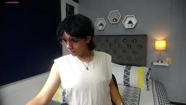 Snapshot of cheryl_bohareal chatting on 02-27-25, 04:21 cheryl bohareal online show from 02-27-25, 04:21