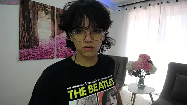 Snapshot of cheryl_bohareal chatting on 03-12-25, 06:22 cheryl bohareal online show from 03-12-25, 06:22