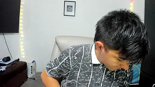 Snapshot of babymaik chatting on 10-13-25, 05:46 babymaik online show from 10-13-25, 05:46