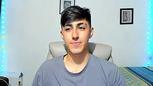 Snapshot of babymaik chatting on 10-27-25, 11:52 babymaik online show from 10-27-25, 11:52