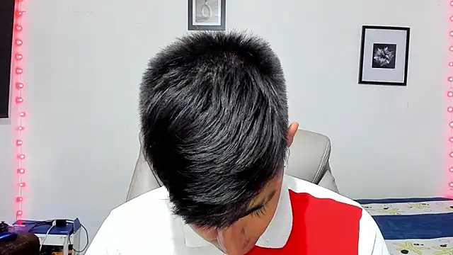 Snapshot of babymaik chatting on 11-06-25, 08:43 babymaik online show from 11-06-25, 08:43