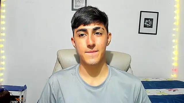 Snapshot of babymaik chatting on 11-16-25, 05:13 babymaik online show from 11-16-25, 05:13