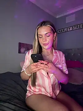 hottie harleigh69 online show from 02-20-25, 08:58