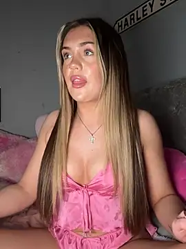 hottie harleigh69 online show from 03-20-25, 08:40