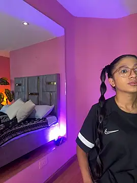 Tyla Ks online show from 03-19-25, 07:27