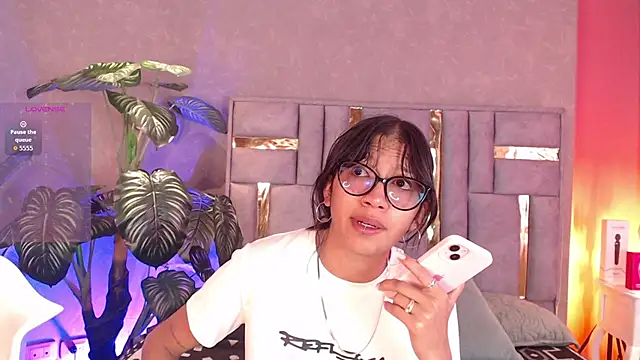 Tyla Ks online show from 09-20-25, 07:48