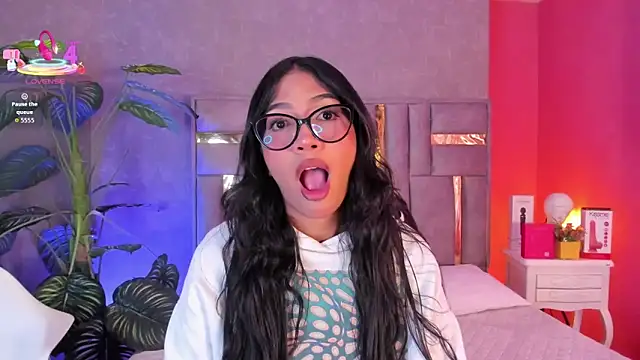 Tyla Ks online show from 05-08-26, 06:57