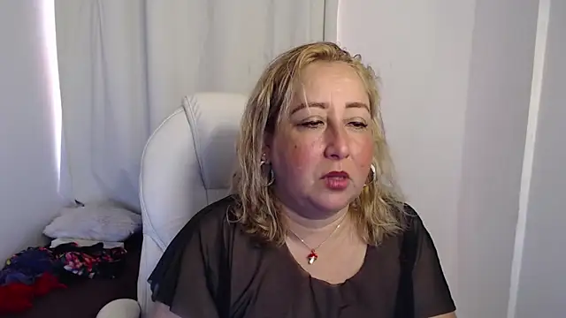 Mature 2025 online show from 10-17-25, 04:31