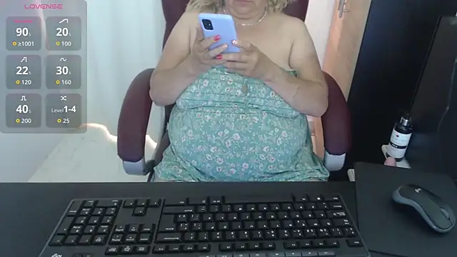Mature 2025 online show from 05-13-26, 04:37