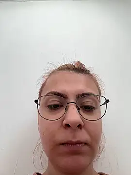 Snapshot of KittieHallo chatting on 02-23-25, 11:33 KittieHallo online show from 02-23-25, 11:33
