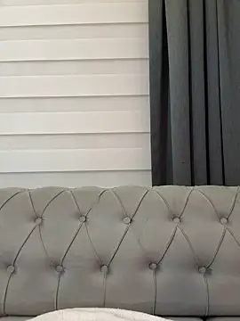 laraaaaaa online show from 10-02-25, 11:01