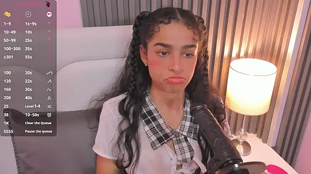 honey sofii  online show from 03-22-25, 11:53