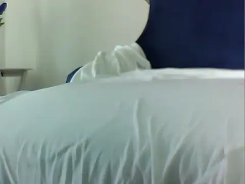 Snapshot of Mthondo-qinile chatting on 01-08-26, 11:01 Mthondo-qinile online show from 01-08-26, 11:01