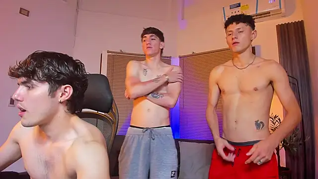 Fun BoysW online show from 03-11-25, 01:59