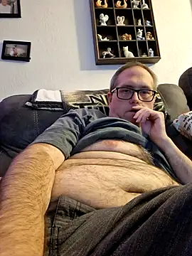 Smallone327 online show from 10-04-25, 06:44