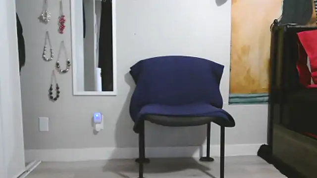 Snapshot of Queenanitadix chatting on 02-26-26, 06:29 Queenanitadix online show from 02-26-26, 06:29