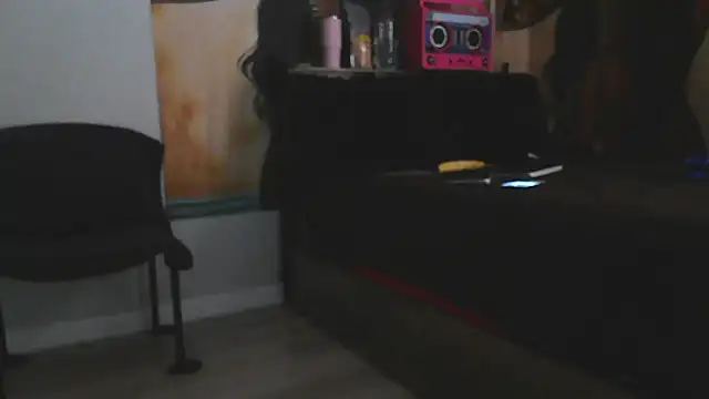 Snapshot of Queenanitadix chatting on 03-23-26, 06:23 Queenanitadix online show from 03-23-26, 06:23