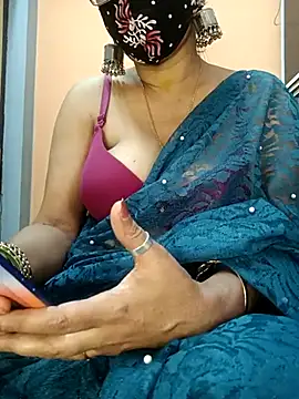 Snapshot of IND9876 chatting on 03-11-25, 06:10 IND9876 online show from 03-11-25, 06:10
