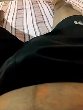 Snapshot of hugedick12 chatting on 03-10-25, 04:14 hugedick12 online show from 03-10-25, 04:14