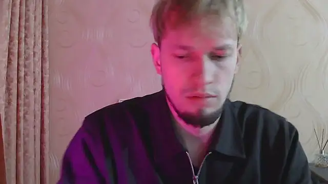 Snapshot of frama666 chatting on 03-20-26, 04:56 frama666 online show from 03-20-26, 04:56