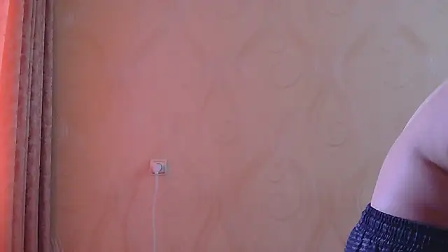 Snapshot of frama666 chatting on 03-28-26, 07:30 frama666 online show from 03-28-26, 07:30