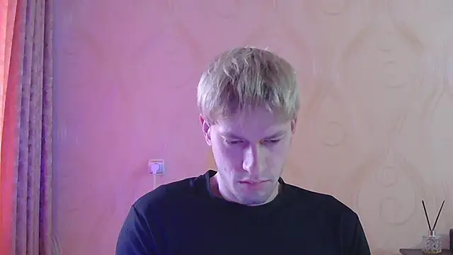 Snapshot of frama666 chatting on 03-31-26, 09:10 frama666 online show from 03-31-26, 09:10