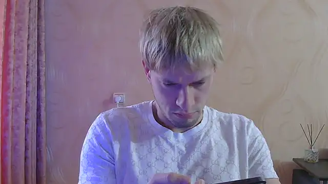 Snapshot of frama666 chatting on 04-09-26, 05:40 frama666 online show from 04-09-26, 05:40