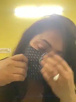 Snapshot of Mahi-Rahul chatting on 03-02-25, 08:38 Mahi-Rahul online show from 03-02-25, 08:38