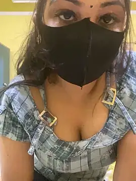 Snapshot of Mahi-Rahul chatting on 03-05-25, 06:12 Mahi-Rahul online show from 03-05-25, 06:12