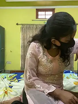 Snapshot of Mahi-Rahul chatting on 03-12-25, 06:18 Mahi-Rahul online show from 03-12-25, 06:18