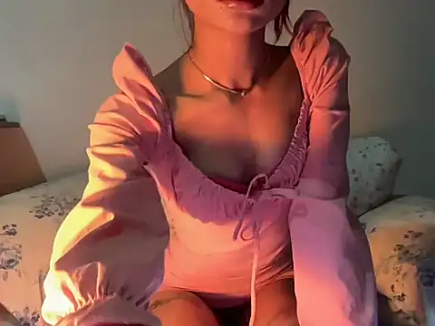  luckylips online show from 03-25-26, 12:22