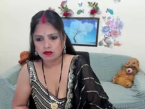 leahgotiii online show from 05-08-26, 03:56