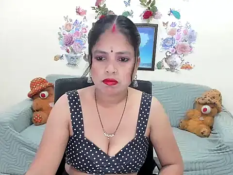 leahgotiii online show from 05-10-26, 03:01