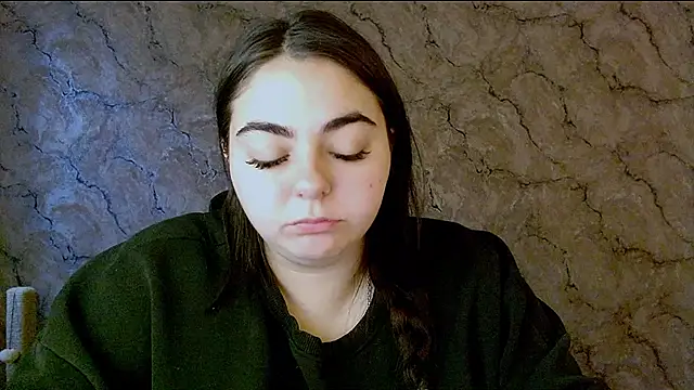 kitsune 8 online show from 10-20-25, 04:57