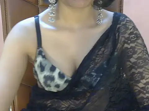 Cute Pihu01 online show from 05-16-26, 07:56