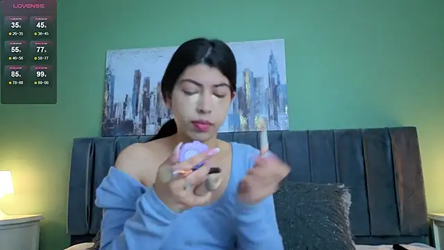 Cassie bloom online show from 03-28-26, 03:39