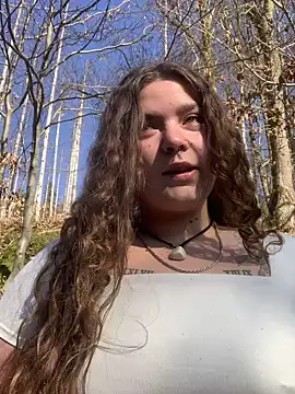 Snapshot of badcurvy chatting on 03-05-25, 11:38 badcurvy online show from 03-05-25, 11:38